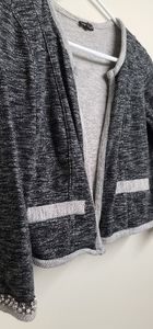 Cropped bolero Sweater sequin detail